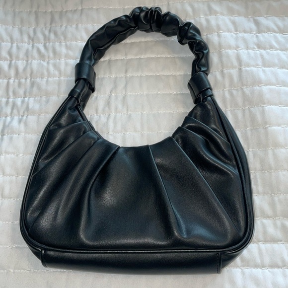 Olivia & Kate Small Black Baguette - Picture 1 of 6